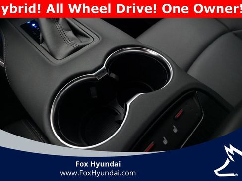 Used 2024 Toyota Venza XLE image 17