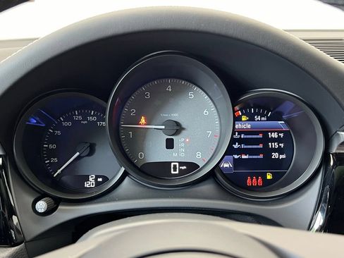 Used 2026 Porsche Macan S AWD/4WD image 10