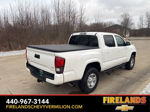Used 2023 Toyota Tacoma TRD Sport image 9