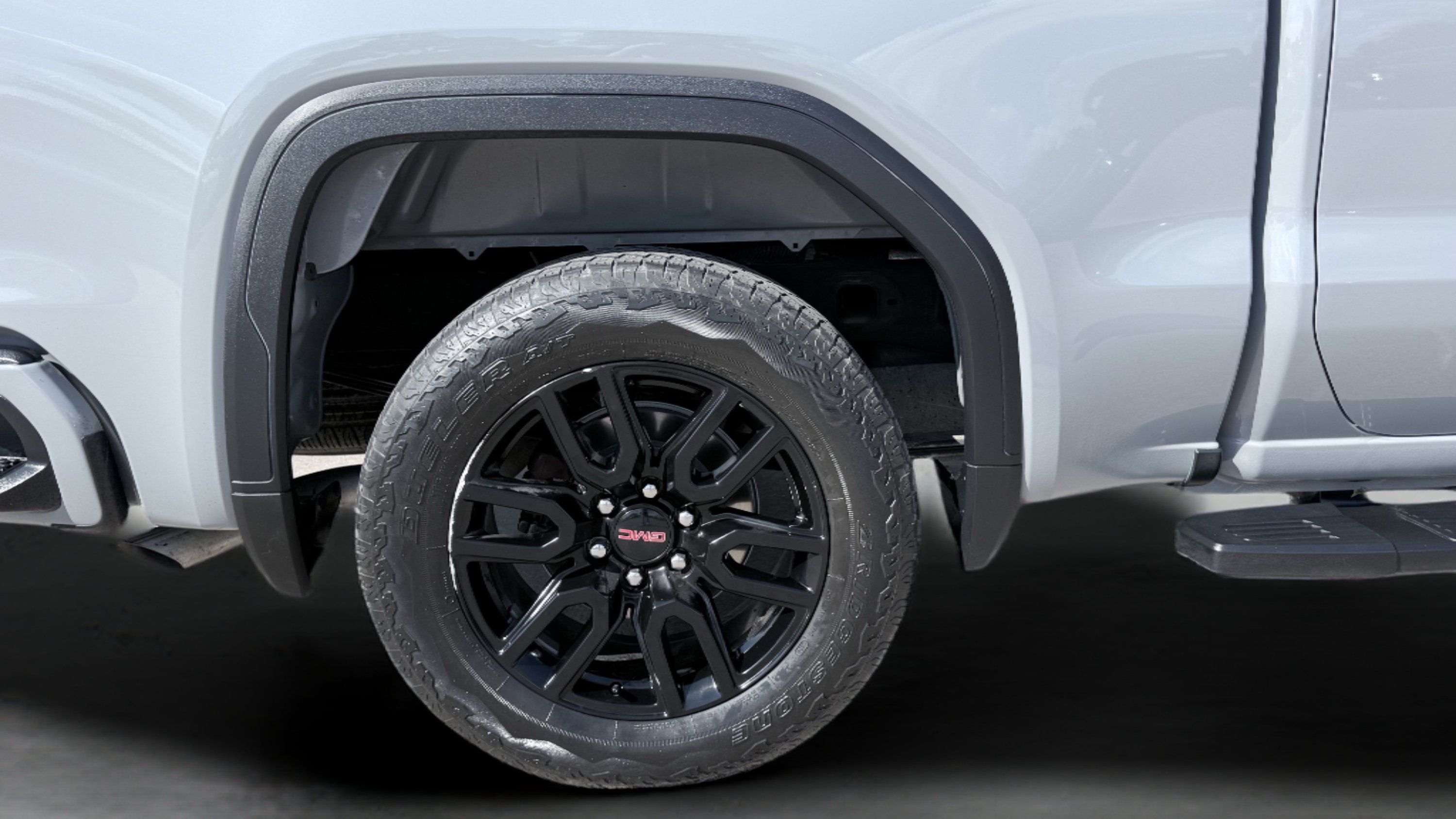 Used 2024 GMC Sierra 1500 Elevation w/ LPO, Elevation Black Package AWD/4WD image 14