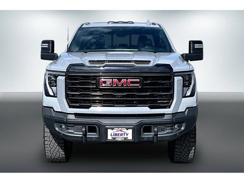 Used 2024 GMC Sierra 2500 AT4X w/ AT4X AEV Edition AWD/4WD image 2