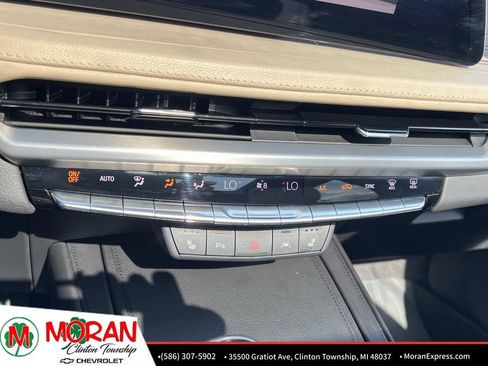 Used 2024 Cadillac XT4 Premium Luxury w/ Cold Weather Package FWD image 24