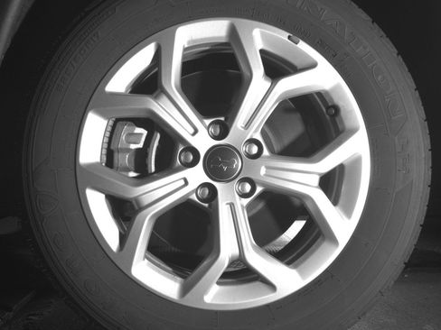 Used 2025 Jeep Compass Latitude image 12