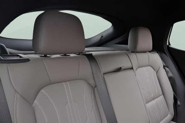 Used 2025 Buick Envista Avenir FWD image 14