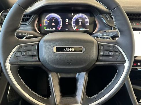 New 2026 Jeep Grand Cherokee Limited image 21