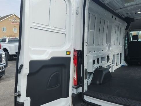 New 2025 Ford Transit 250 148 Medium Roof image 20