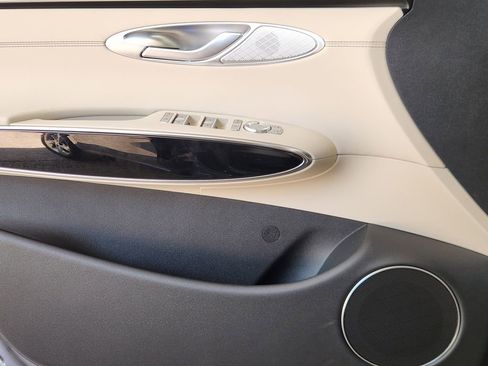 New 2026 Genesis GV70 2.5T AWD/4WD image 19