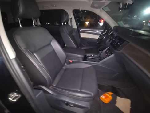 Used 2018 Volkswagen Atlas SEL FWD image 8