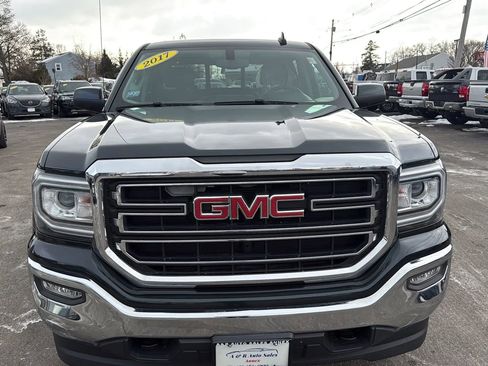 Used 2017 GMC Sierra 1500 SLE w/ SLE Value Package AWD/4WD image 2