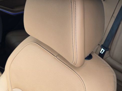 Used 2022 BMW X5 xDrive40i w/ M Sport Package image 14