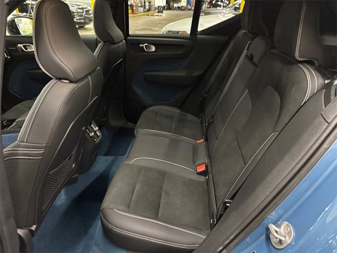 Certified 2023 Volvo XC40 Recharge Ultimate w/ Protection Package Premier image 14