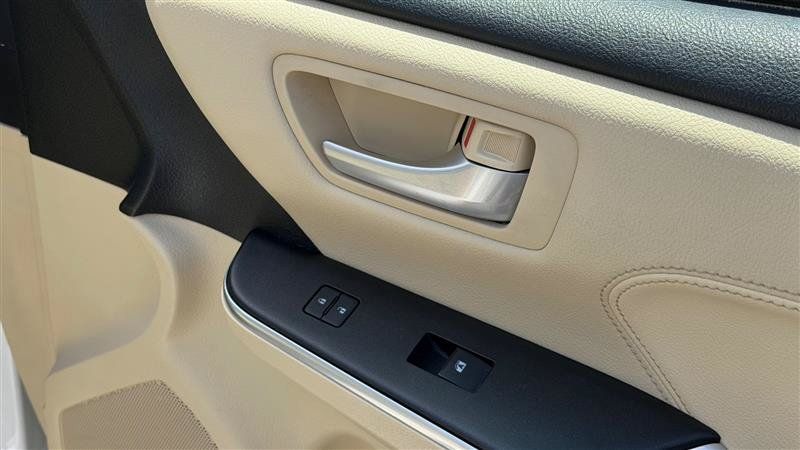 Used 2015 Toyota Camry XLE FWD image 46