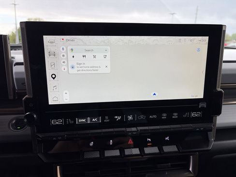 Used 2025 GMC Hummer EV 3X AWD/4WD image 32
