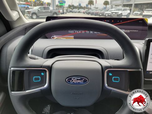 New 2025 Ford Expedition Active RWD image 34