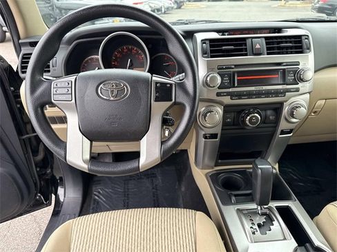 Used 2010 Toyota 4Runner Limited image 18