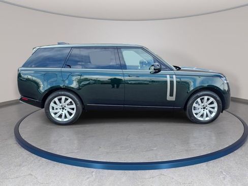 New 2026 Land Rover Range Rover Long Wheelbase SE AWD/4WD image 4