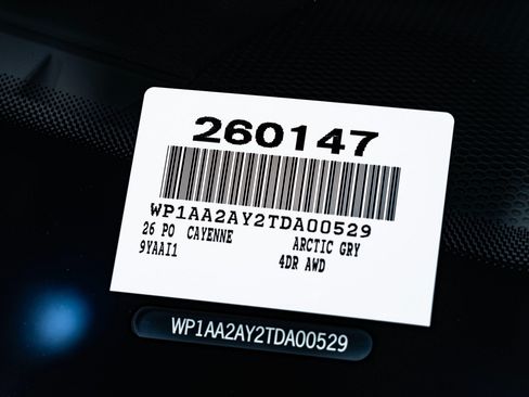Certified 2026 Porsche Cayenne AWD/4WD image 29