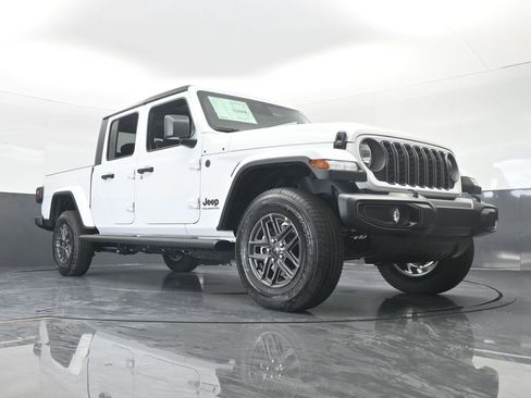 New 2026 Jeep Gladiator Sport image 54