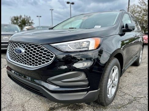 New 2024 Ford Edge SE image 1