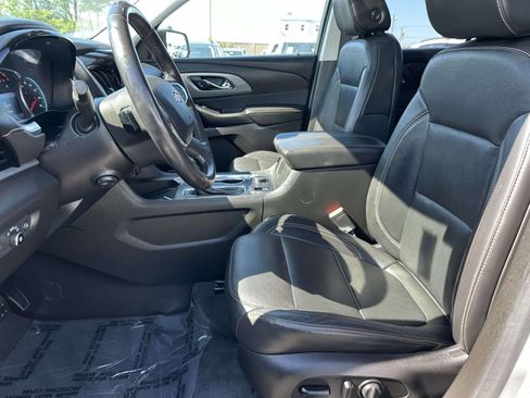 Used 2020 Chevrolet Traverse Premier w/ Redline Edition AWD/4WD image 22