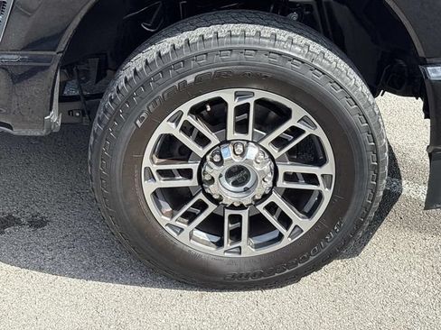 Certified 2024 Ford F250 Limited w/ FX4 Off-Road Package AWD/4WD image 9