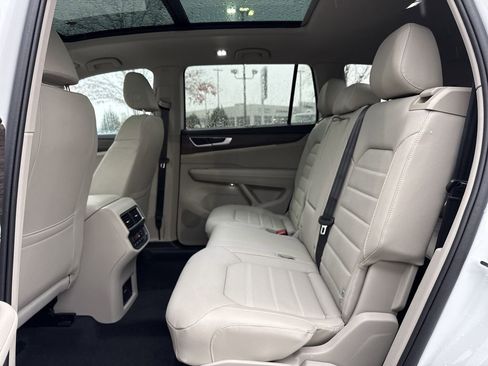 New 2026 Volkswagen Atlas SEL image 14