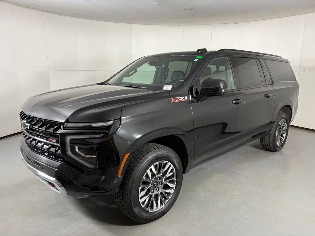 Used 2025 Chevrolet Suburban Z71 AWD/4WD image 4