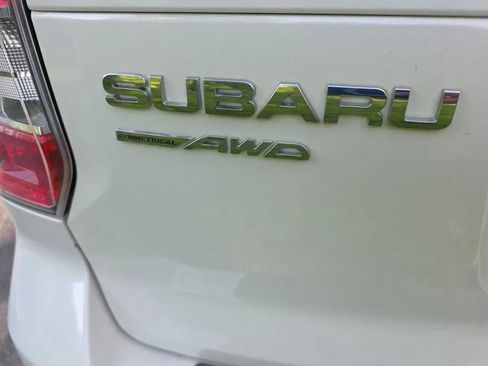Used 2016 Subaru Forester 2.5i Premium w/ All-Weather Package AWD/4WD image 17