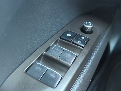 Used 2022 Toyota Camry XSE FWD image 21