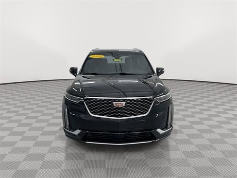 Certified 2025 Cadillac XT6 Premium Luxury w/ Platinum Package image 3