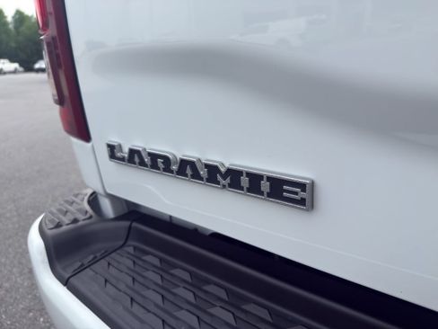 Used 2025 RAM 2500 Laramie AWD/4WD image 9