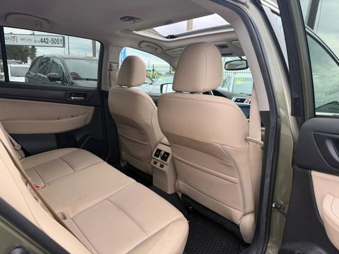 Used 2015 Subaru Outback 2.5i Limited AWD/4WD image 12