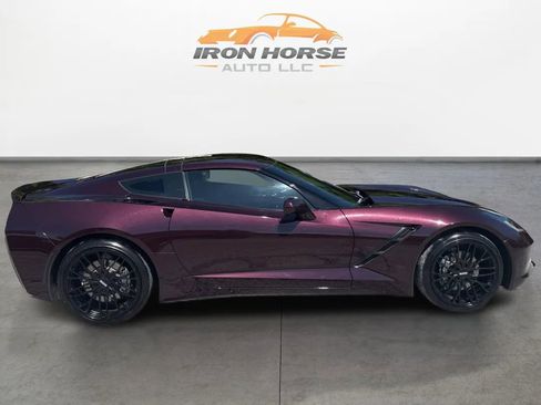 Used 2017 Chevrolet Corvette Stingray Coupe w/ 1LT RWD image 4