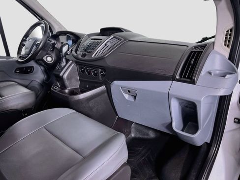 Certified 2019 Ford Transit 250 148 Low Roof RWD image 32