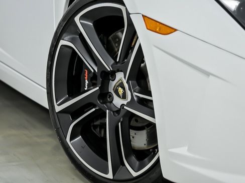 Used 2013 Lamborghini Gallardo LP 560-4 AWD/4WD image 4