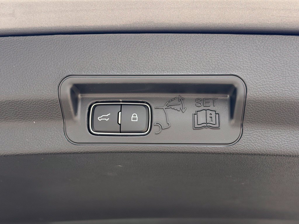 New 2026 Ford Explorer Active w/ Active Comfort Package RWD image 11