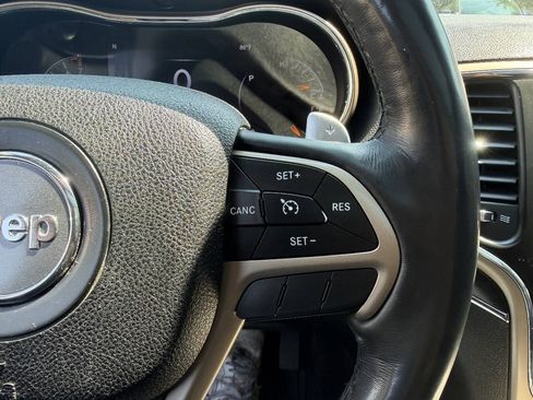 Used 2015 Jeep Grand Cherokee Limited w/ Luxury Group II AWD/4WD image 22