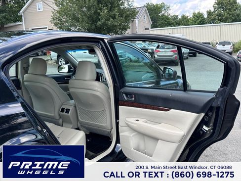 Used 2013 Subaru Legacy 2.5i Limited AWD/4WD image 14