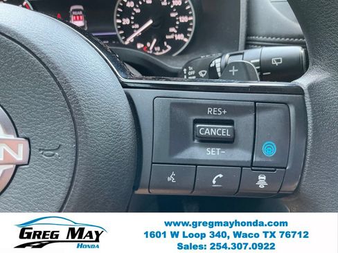 Used 2023 Nissan Rogue SV FWD image 27