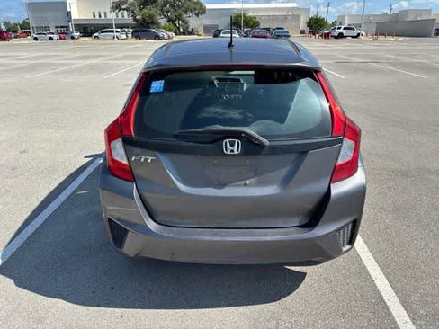 Used 2017 Honda Fit LX image 4