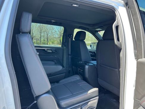 Used 2025 Chevrolet Suburban RST w/ Comfort Package image 50