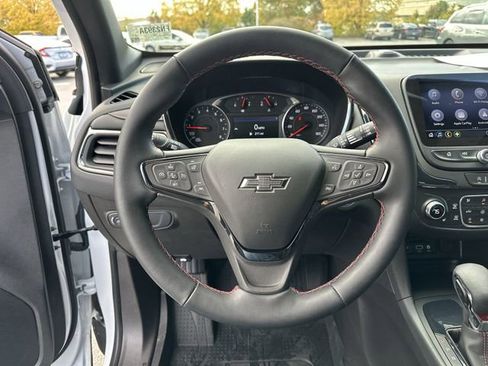 Used 2024 Chevrolet Equinox RS image 17