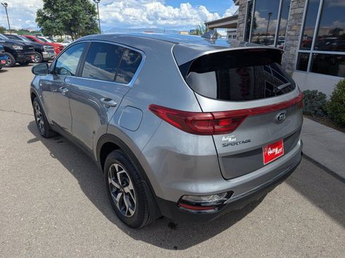Used 2020 Kia Sportage LX AWD/4WD image 3