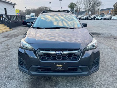 Used 2018 Subaru Crosstrek 2.0i image 2