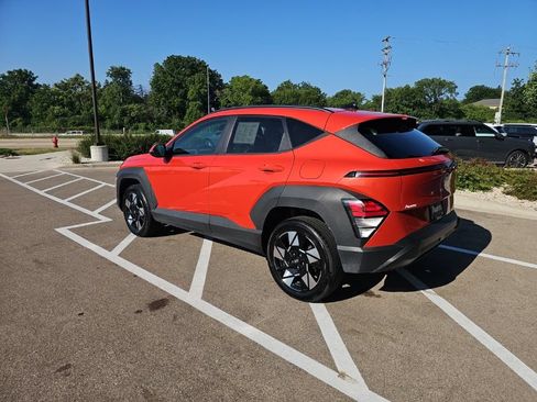 Certified 2024 Hyundai Kona SEL AWD/4WD image 3