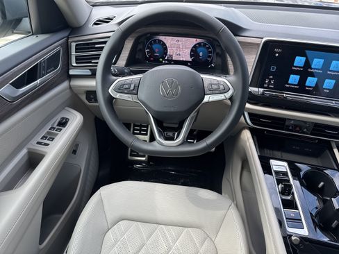 New 2026 Volkswagen Atlas SEL Premium R-Line AWD/4WD image 14