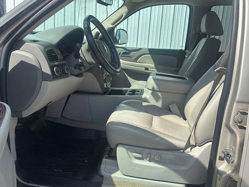 Used 2007 Chevrolet Avalanche LTZ w/ LTZ Preferred Equipment Group AWD/4WD image 19