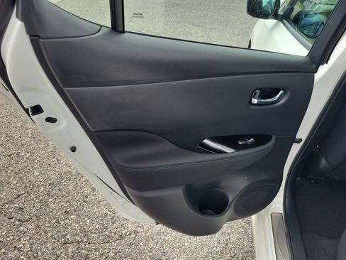 Used 2023 Nissan Leaf SV Plus FWD image 13