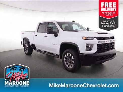 Used 2021 Chevrolet Silverado 2500 Custom w/ Custom Value Package AWD/4WD image 1