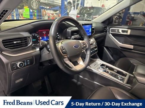 Certified 2022 Ford Explorer XLT w/ Equipment Group 202A image 19